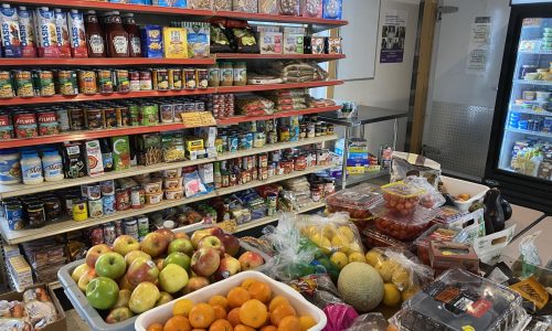 Le Garde-Manger Grande-Rivière intérieur tablettes aliments récupération alimentaire