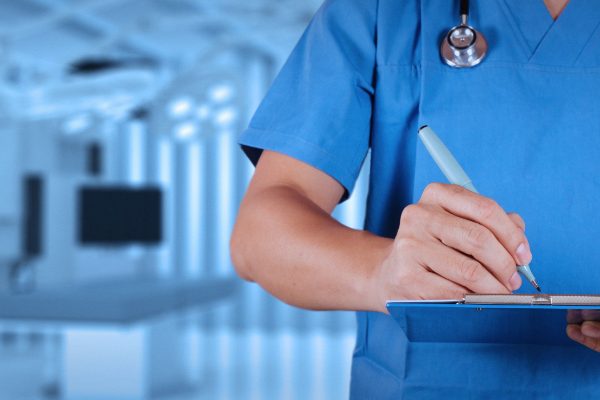 Médecin sans visage